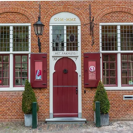 Het Pakhuys 3*