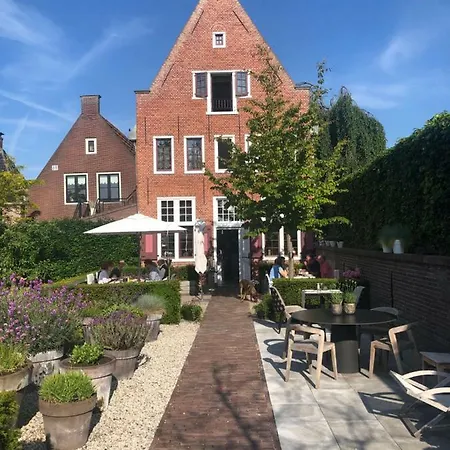 Het Pakhuys 3*